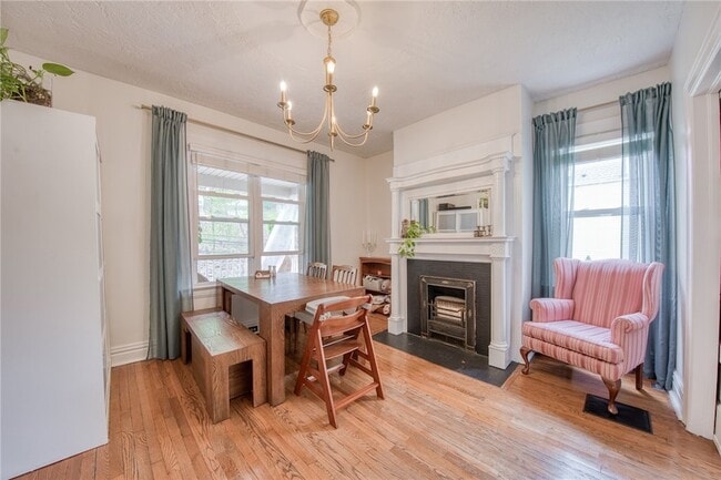 Building Photo - 911 Nevin Ave