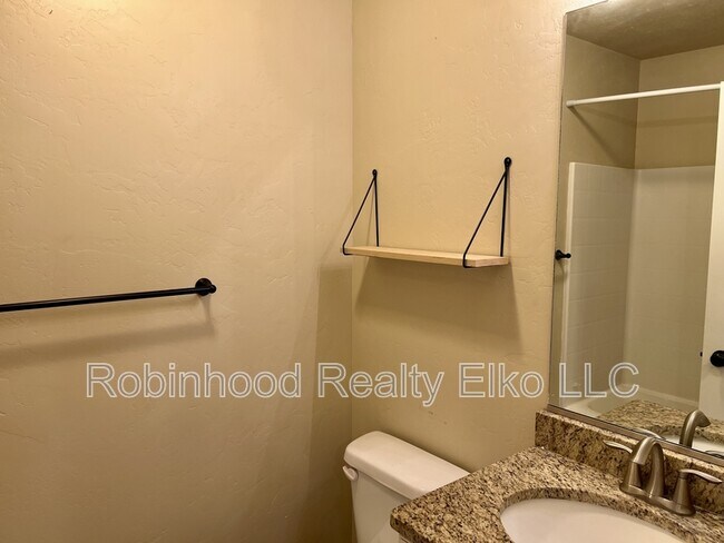 Building Photo - 3609 Autumn Colors Dr