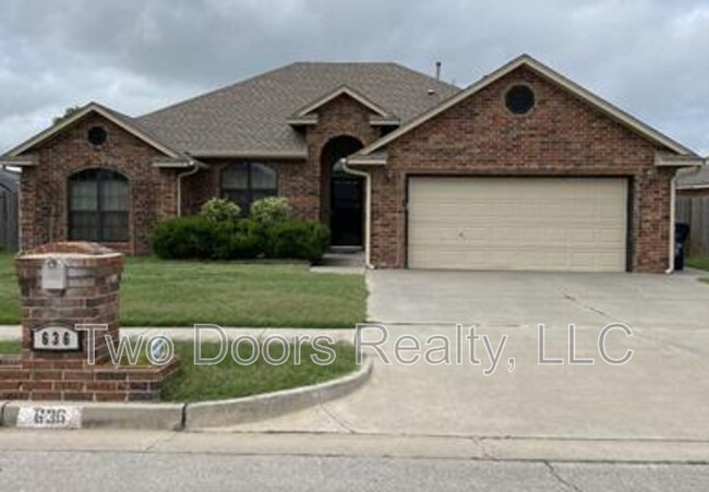 Building Photo - 636 SW 159th St
