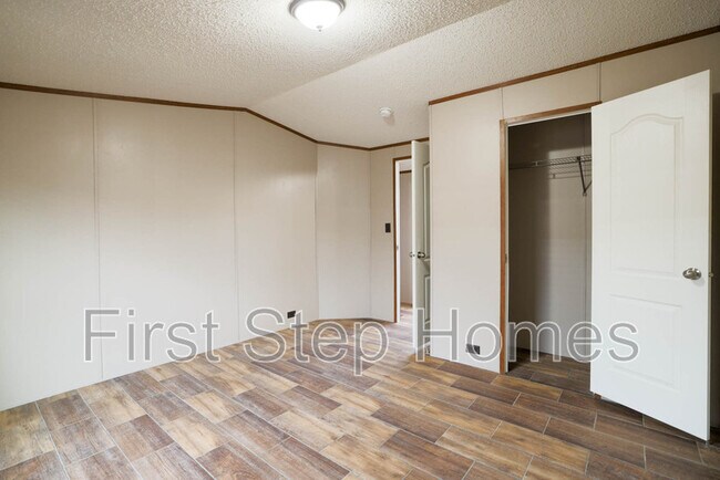 Building Photo - 1210 Orizaba