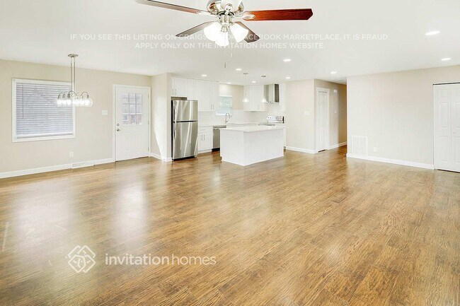 Building Photo - 4240 Winedale Ln