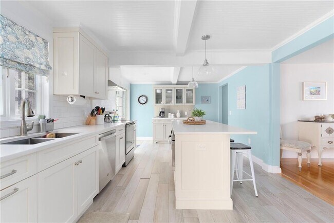 Building Photo - 73 Merton Rd