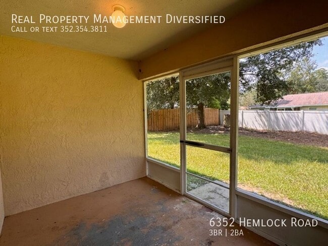 Building Photo - 6352 Hemlock Rd