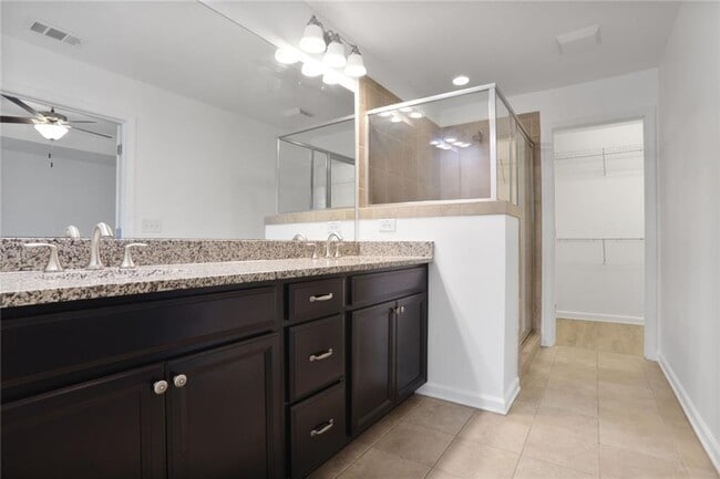 Building Photo - 268 Stone Park Dr