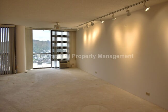 Building Photo - Craigside 2/2/2, 1656 sq. ft (Nuuanu Area)