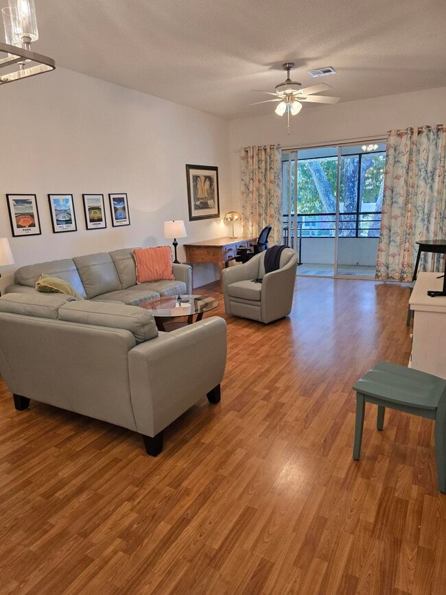 Building Photo - 7484 La Paz Blvd