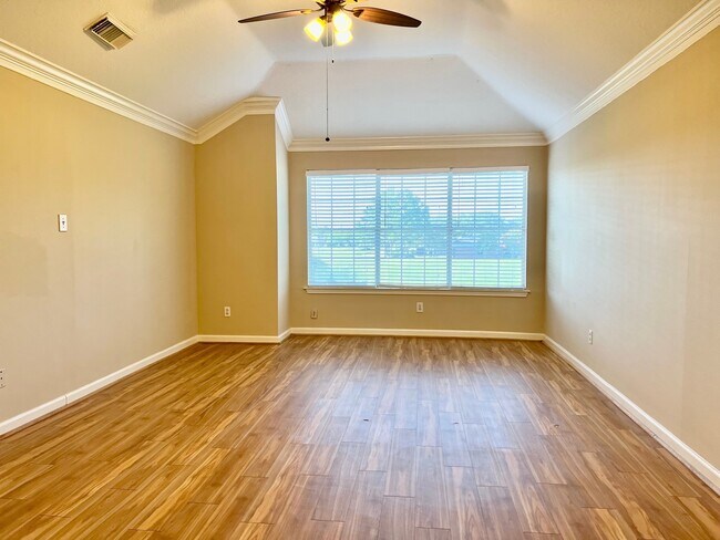 Building Photo - 1802 Hickory Hill Ct