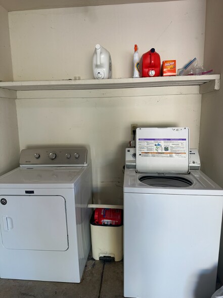 Building Photo - 167 Clark St