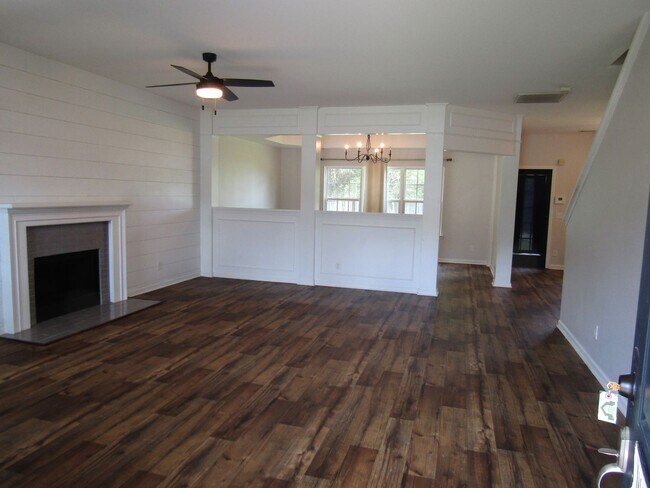 Building Photo - 42 Pinto Trail