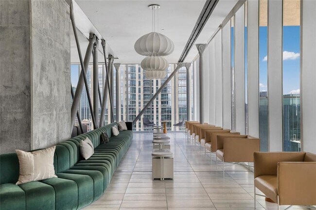 Building Photo - 301 West Ave