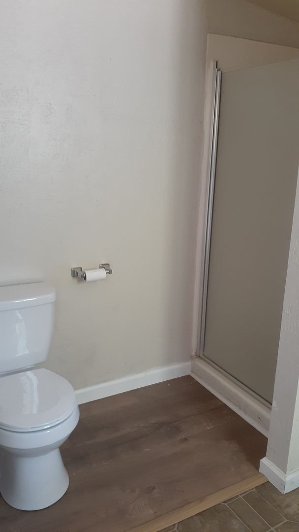 Building Photo - 247 W 2nd Ave