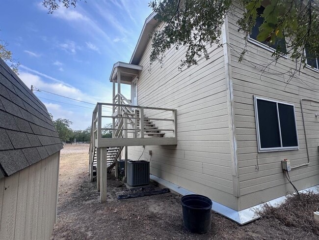 Building Photo - 114 Thorne Rd