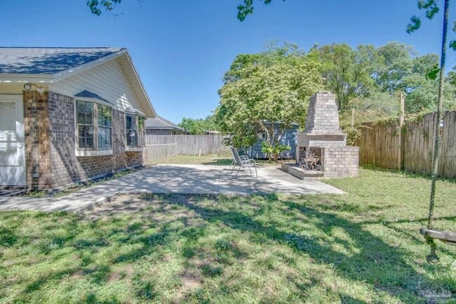 Building Photo - 7667 Old Hickory Dr