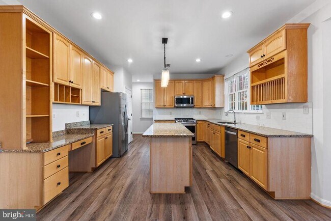 Building Photo - 2798 Burrough Hill Ln