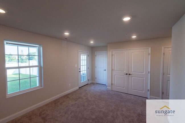 Building Photo - 1408 Onnesta Ct