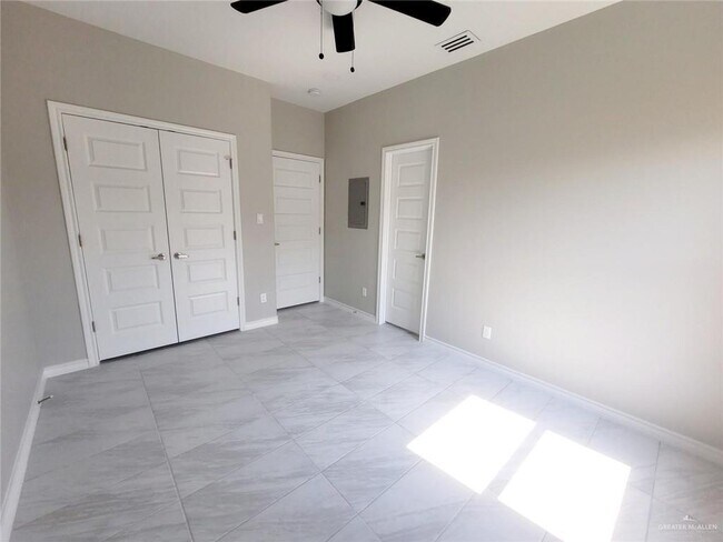 Building Photo - 12 Alta Vista Dr