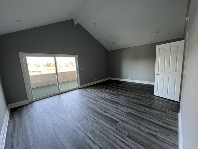 Bedroom #1 (Master) - Very Large Room - 24522 Blackfoot Dr