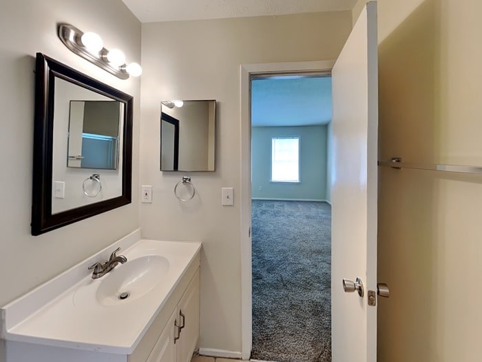 Building Photo - 1241 Wellhouse Walk