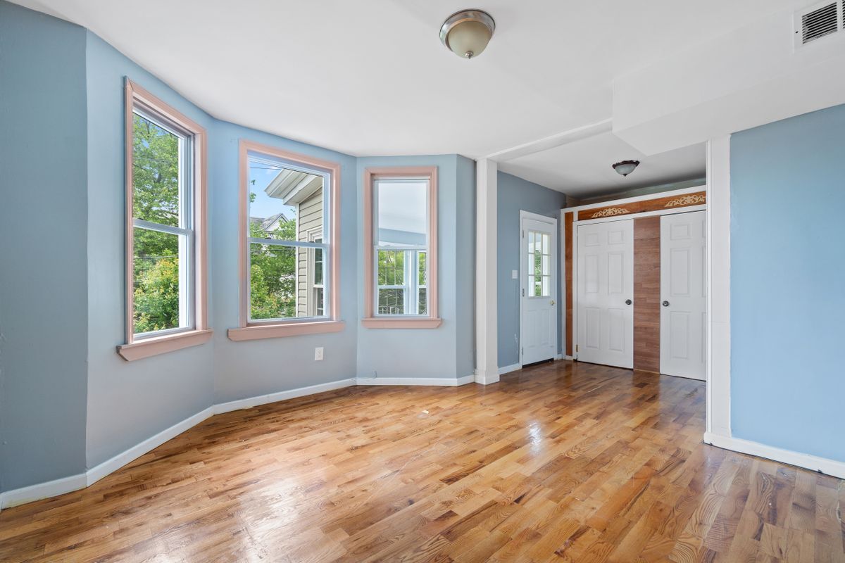 Building Photo - 14-16 Treacy Avenue, 2