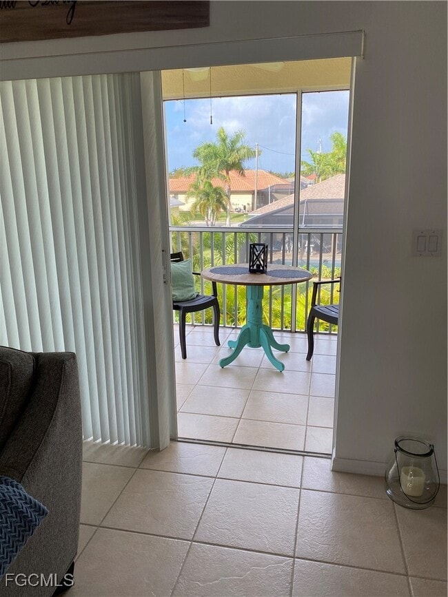 Building Photo - 5218 Chiquita Blvd S