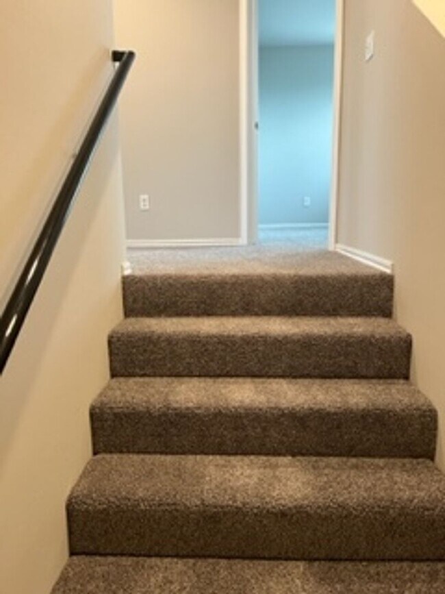 Building Photo - FIRST MONTH FREE!