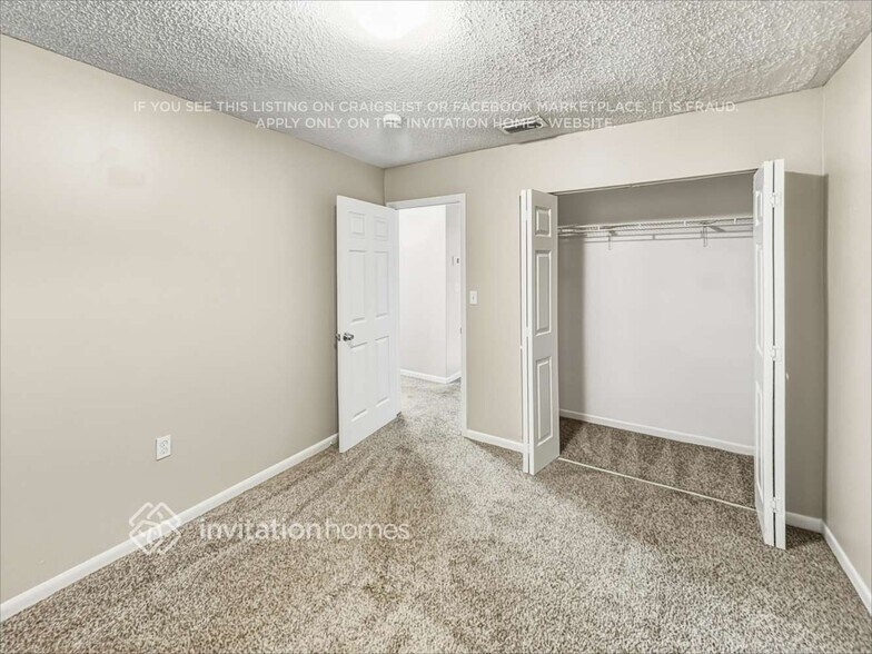 Building Photo - 9108 SW 147th Ct