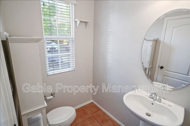 Building Photo - 27210 Valderrama Dr