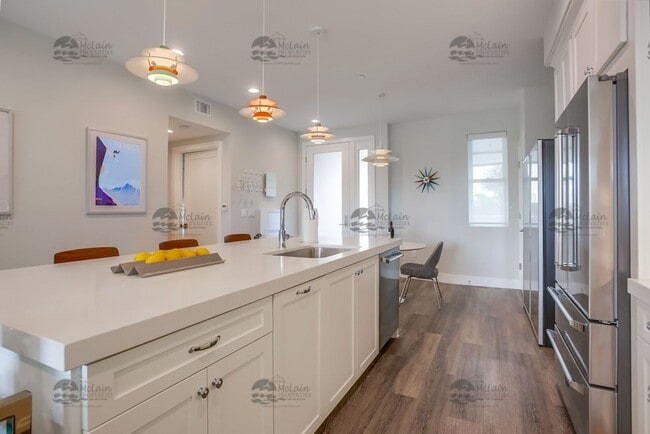 Building Photo - LUXURY 2 Bedroom with AC and Washer/Dryer, DOWNTOWN CARLSBAD VILLAGE