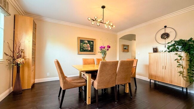 Building Photo - 2BD/3BA - Beautiful Gated Los Altos Condo with Detached Garage & Private Storage