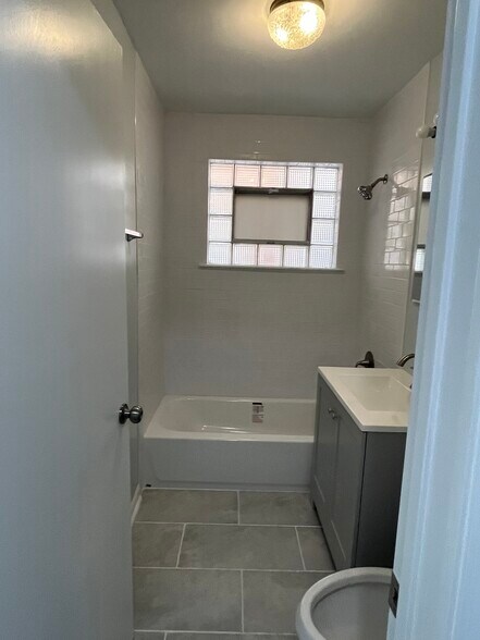 Bathroom - Newly done - 728 Dobson St