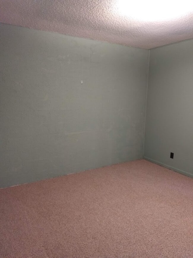 Building Photo - 86 Wilshire Heights Dr