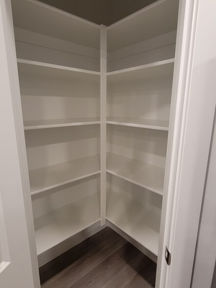 Building Photo - 3155 S 350 W