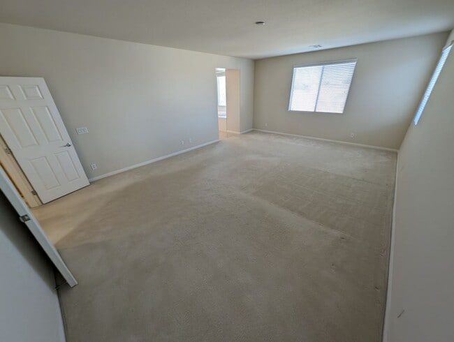 Building Photo - 62 Augusta Course Ave