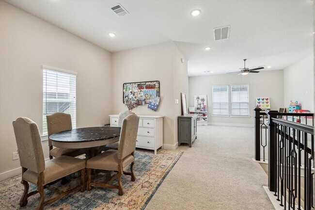 Building Photo - 14115 Garibaldi Dr