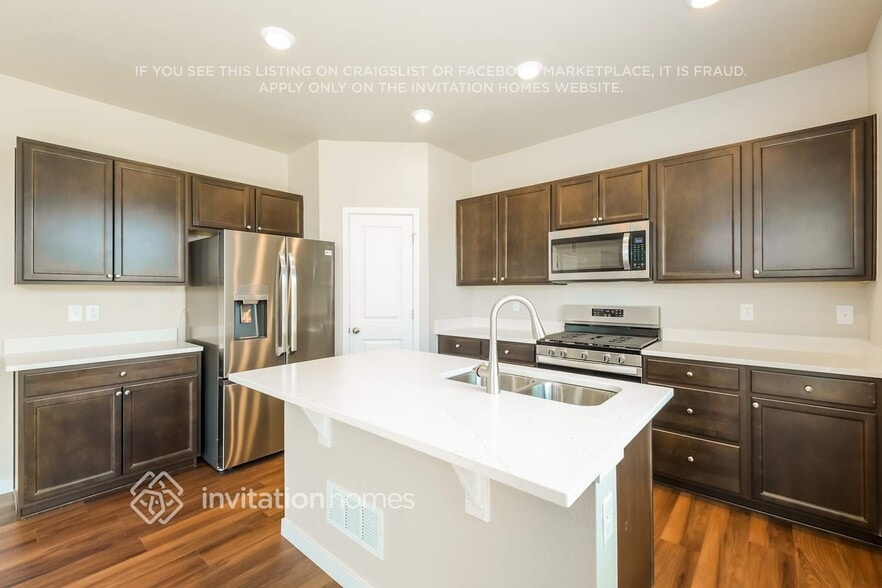 Building Photo - 452 Elbert St