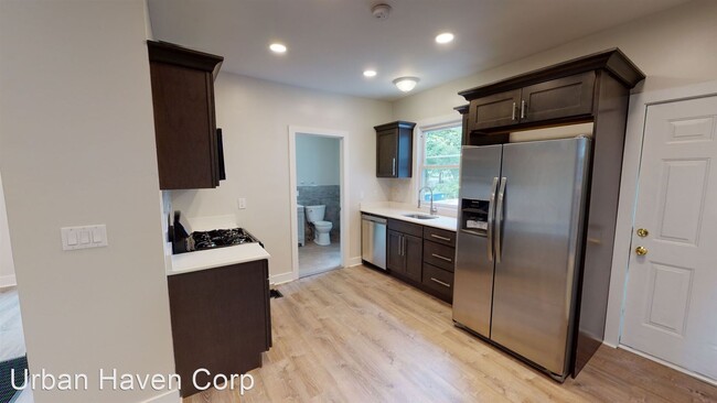 Building Photo - 4 br, 2 bath House - 91 Bristol St