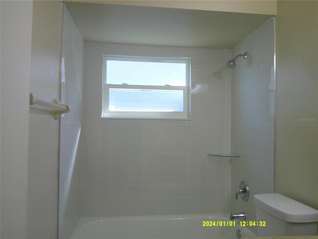 Building Photo - 818 Vermont Woods Ln