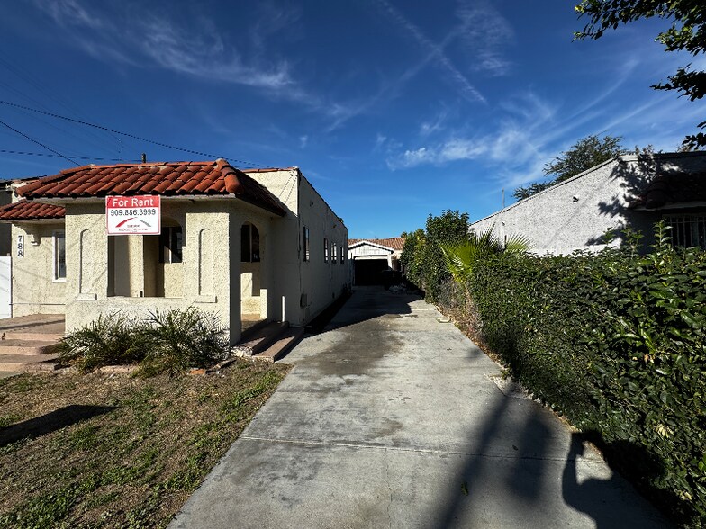 Building Photo - 788 W 13th St