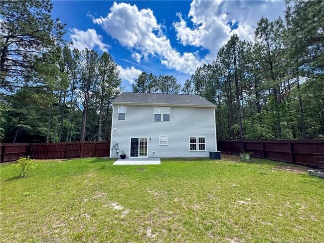 Building Photo - 758 Blue Bird Dr