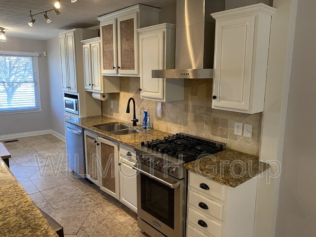 Building Photo - 1026 N New Jersey St