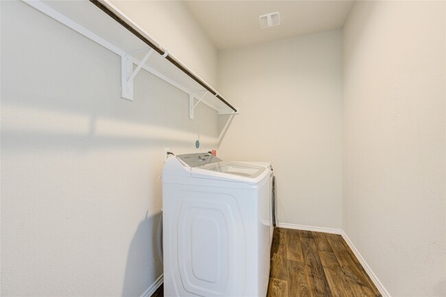 Building Photo - 20451 Green Mountain Dr