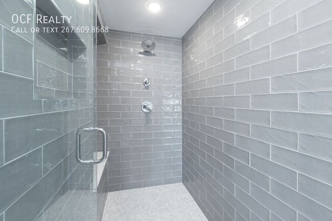 Building Photo - 711 N 16th St