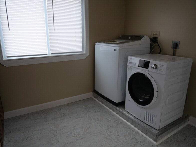 Laundry room - 55 Makara St