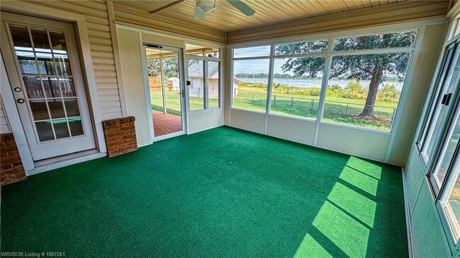 Building Photo - 3140 Eagle Dr