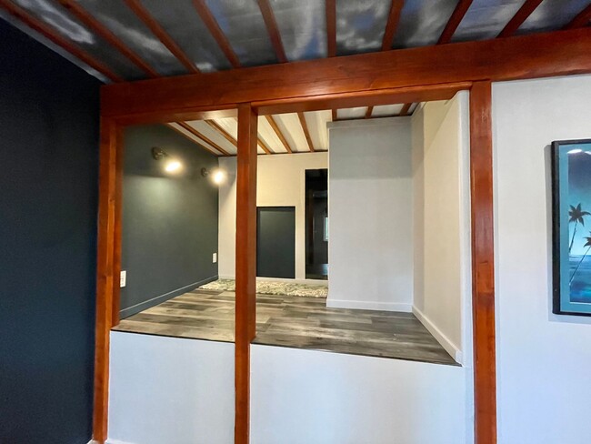Building Photo - Charming Alta Sierra Home