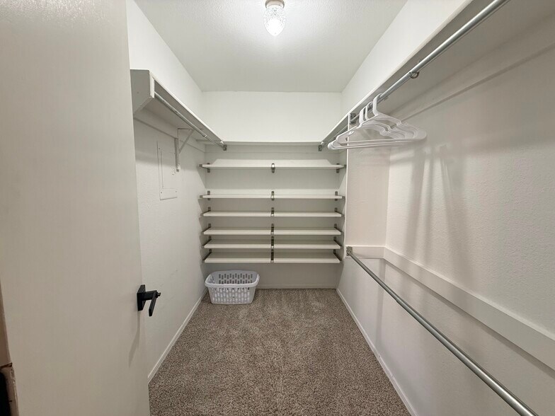 Building Photo - 9031 S Delaware Ave