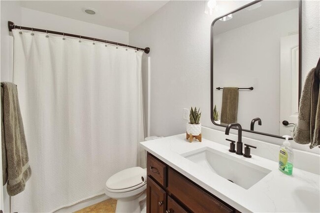 Building Photo - 958 Stone St