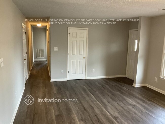 Building Photo - 3868 Crusade Dr