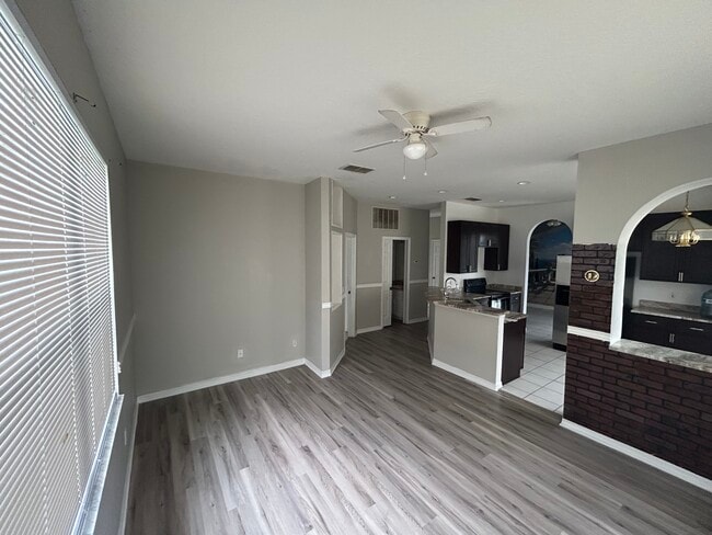 Building Photo - 1752 Cambridge Village Ct