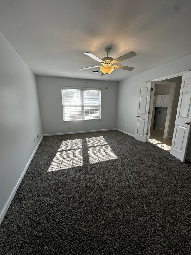 Building Photo - 1643 Wood Song Ln